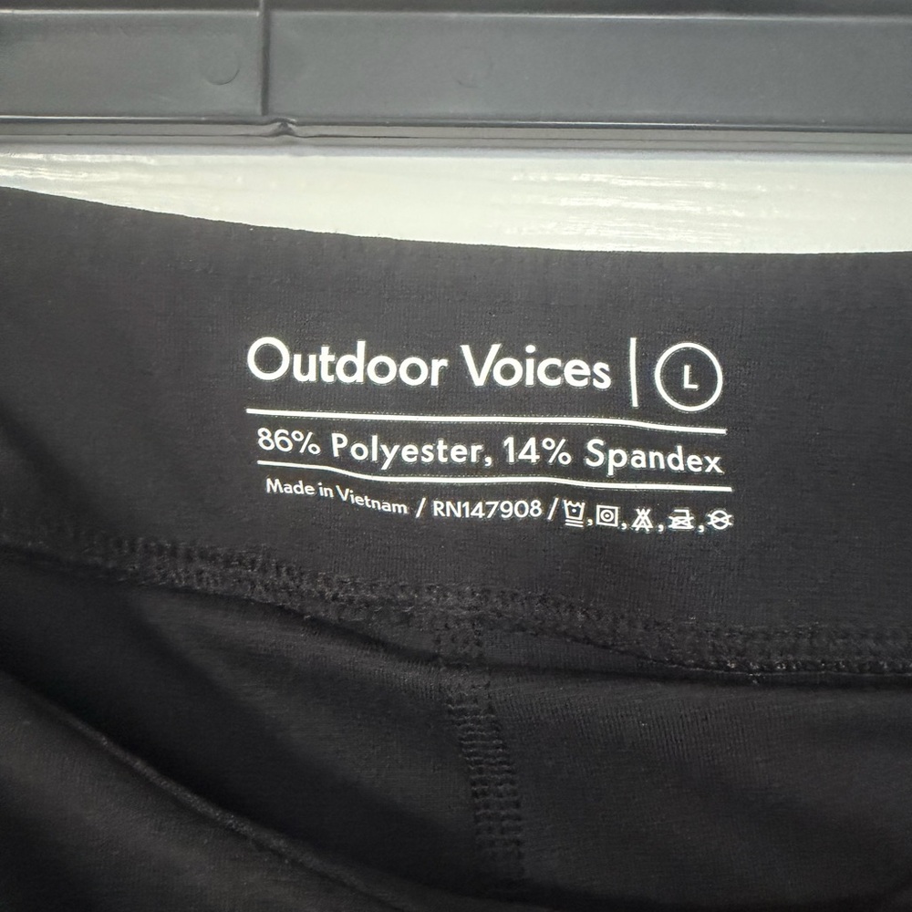 Outdoor Voices Skort, Size L - Picture 4 of 4